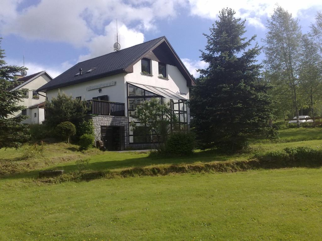 Vila Laterna Hotel Predni Vyton Exterior photo